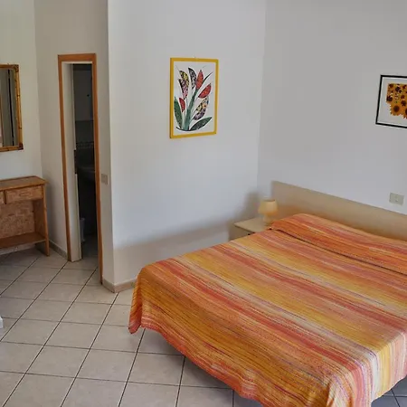 Dei Limoni Oda ve Kahvaltı 3*